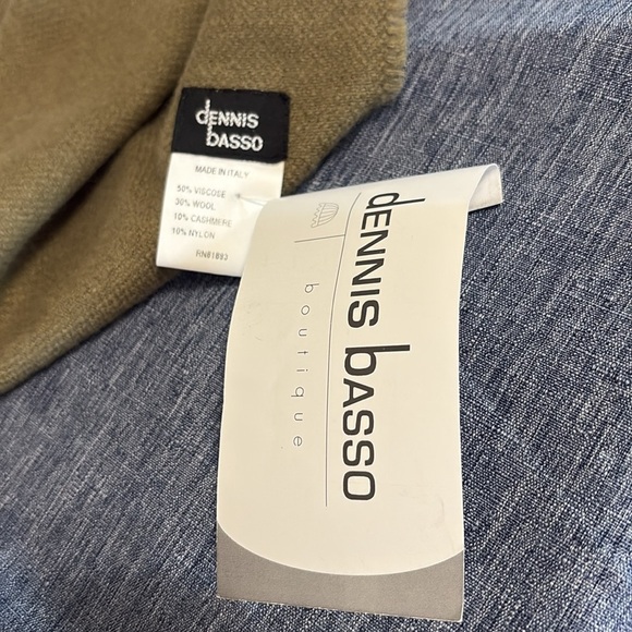 Dennis basco Boutique Unisex Olive Green 78” 30% Wool Scarf with Fringe - Picture 2 of 5